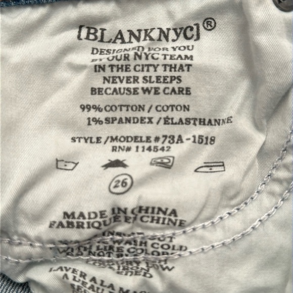 Blank NYC light wash blue denim distressed jeans - Picture 2 of 9